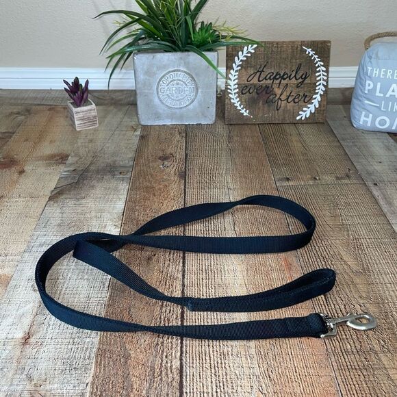 Heavy duty black dog leash - Picture 1 of 3